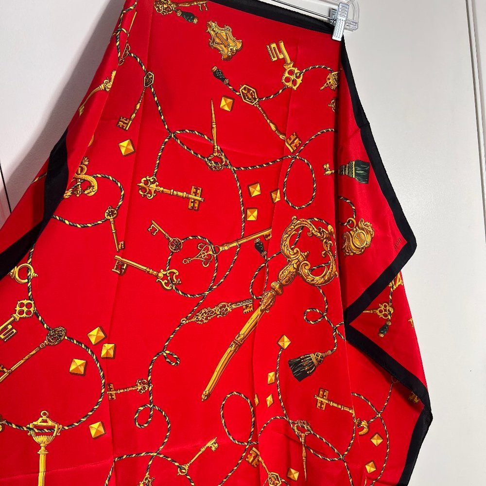 Avon Red and Gold Scarf